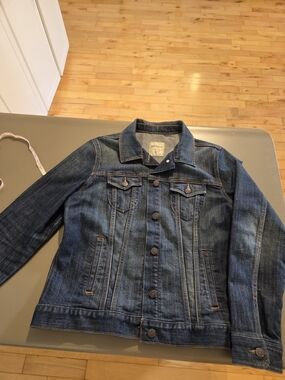 Old Navy Classic Denim Jacket - Dark Wash Blue